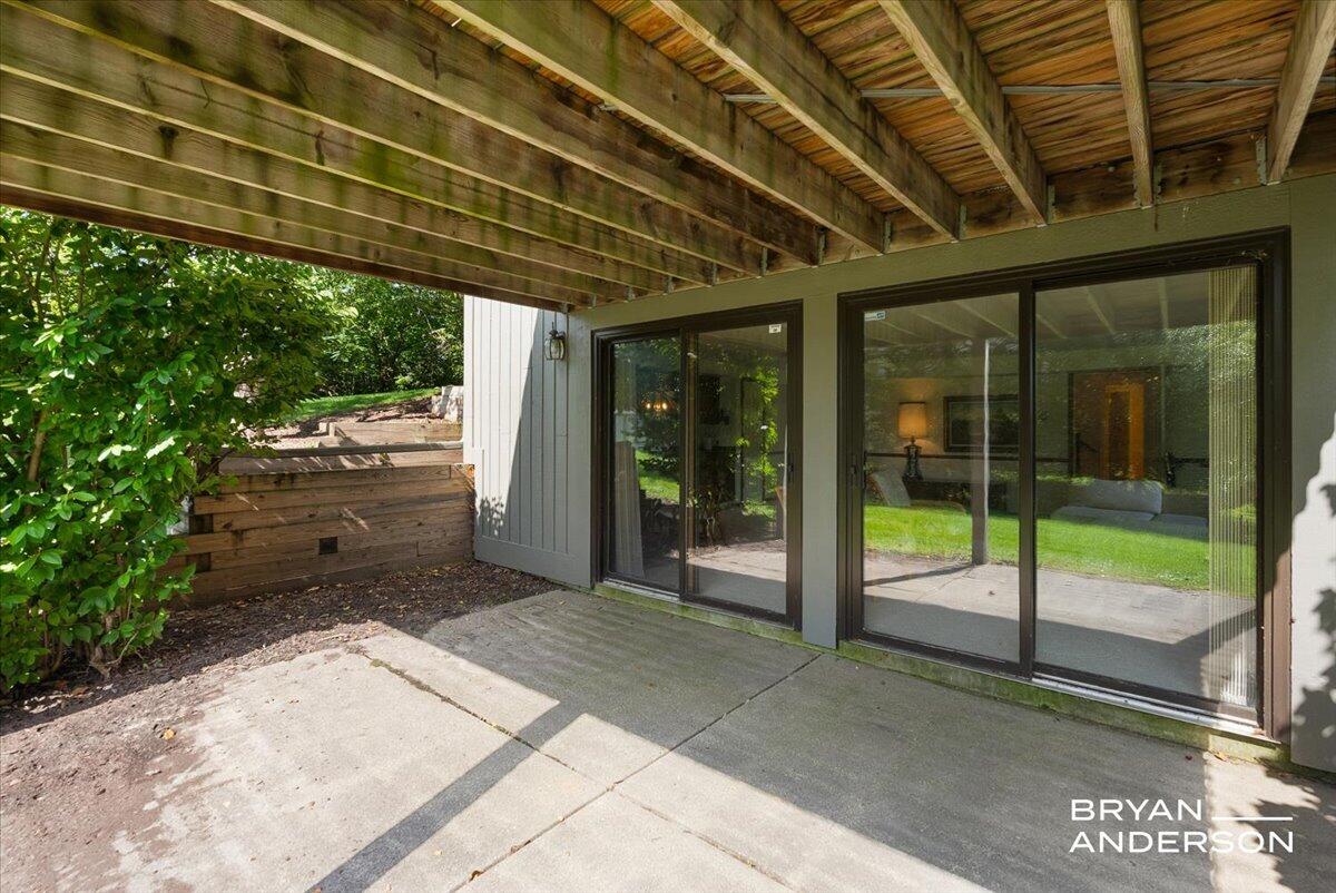 2285 Mourning Dove Court SE