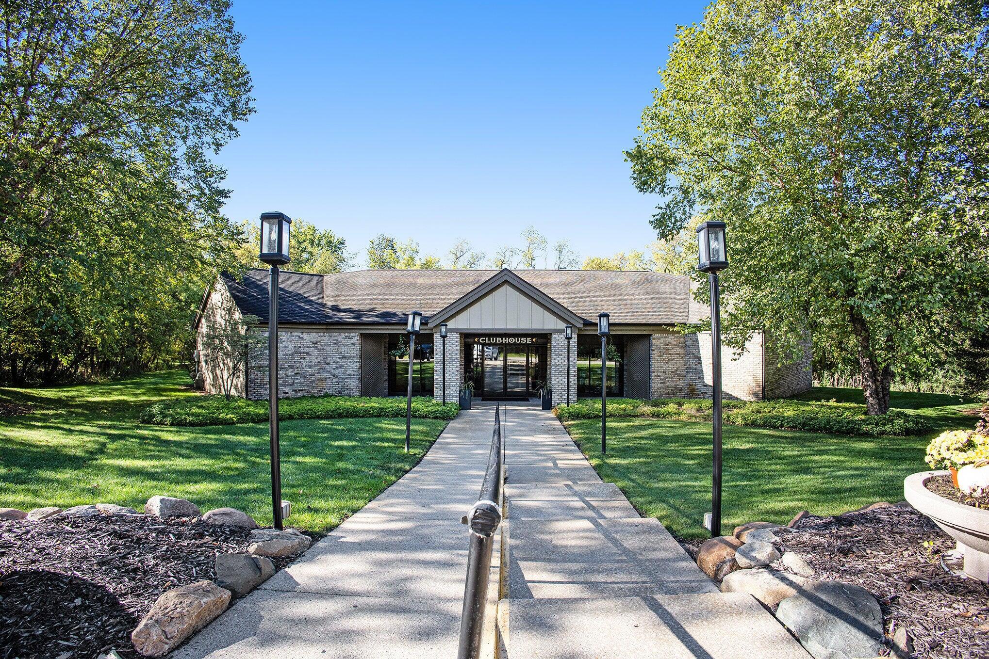 2285 Mourning Dove Court SE