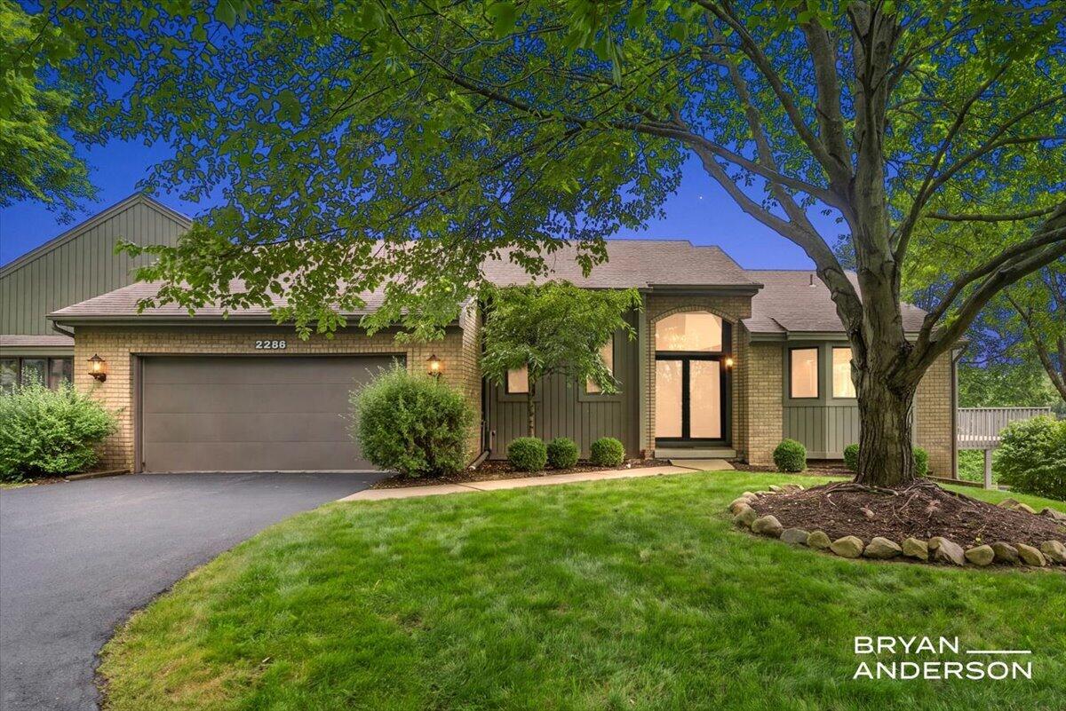 2285 Mourning Dove Court SE
