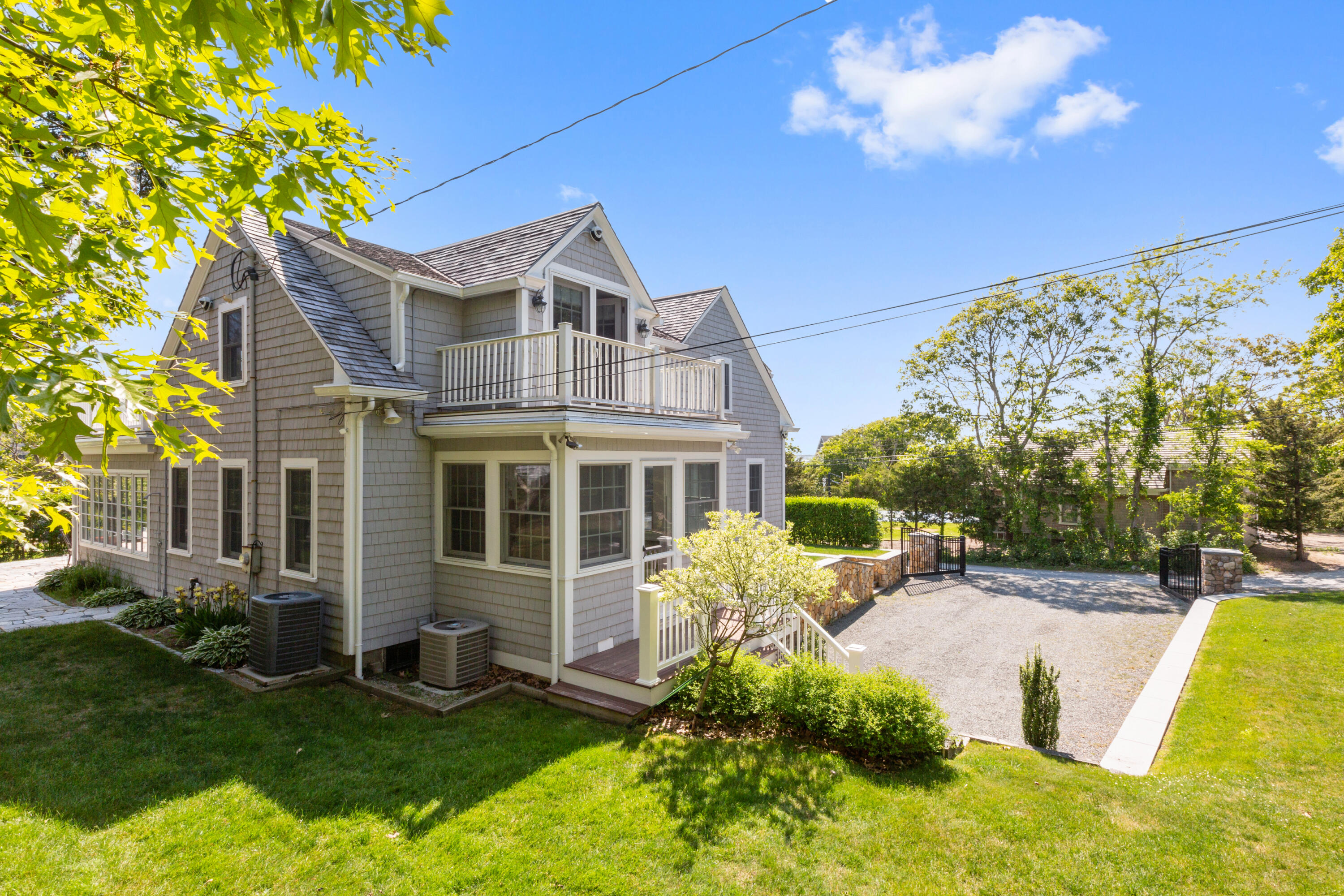 36 Magnolia Avenue