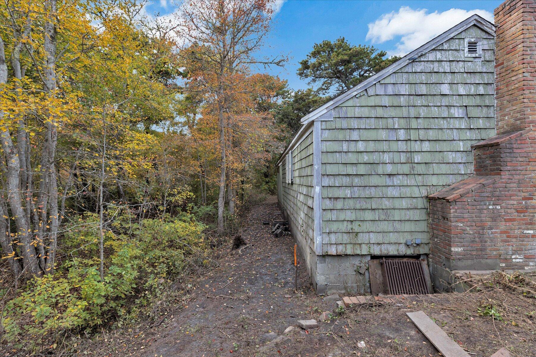 255 Lower County Road