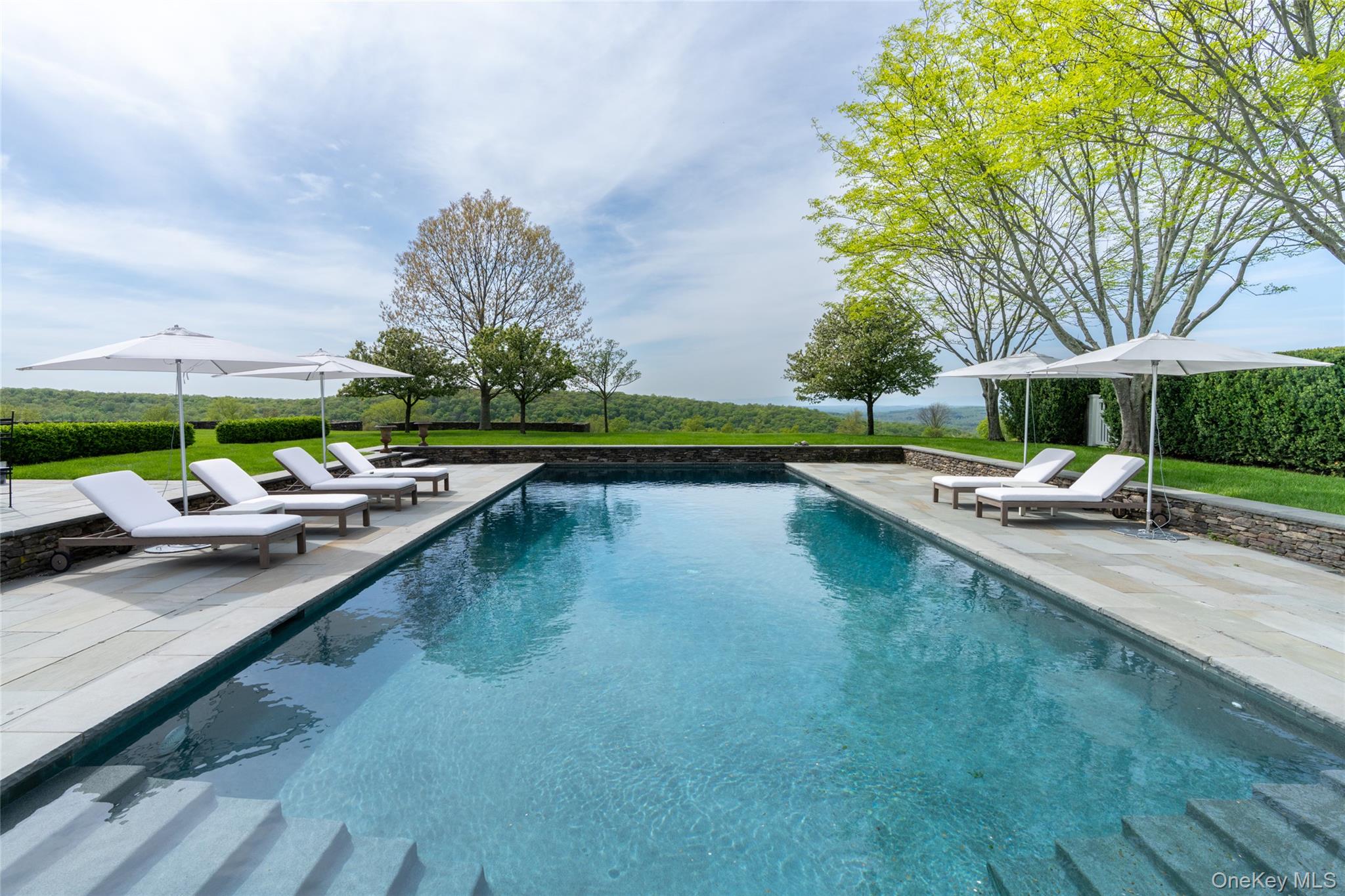 1190 Chestnut Ridge Road