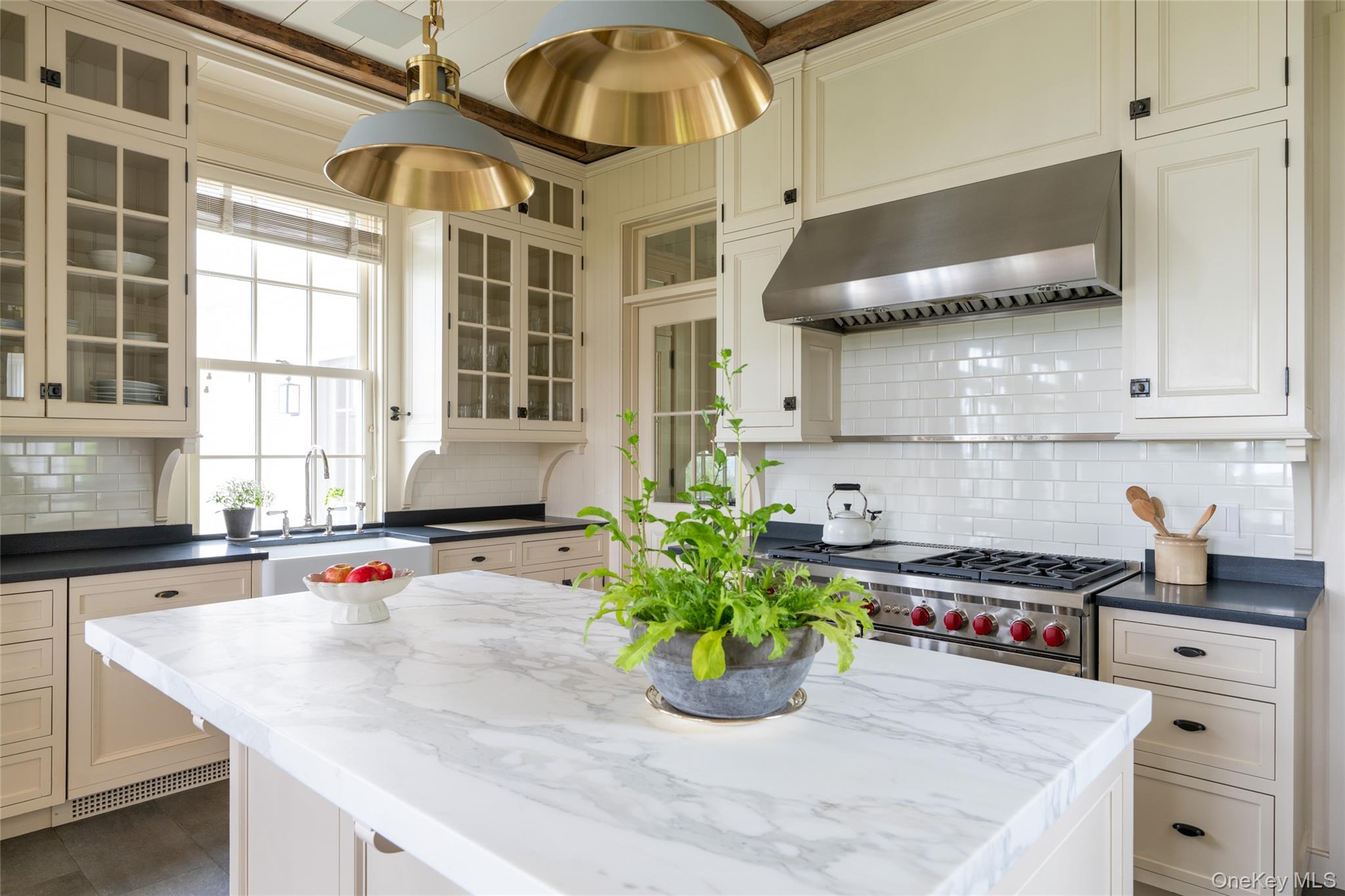 1190 Chestnut Ridge Road