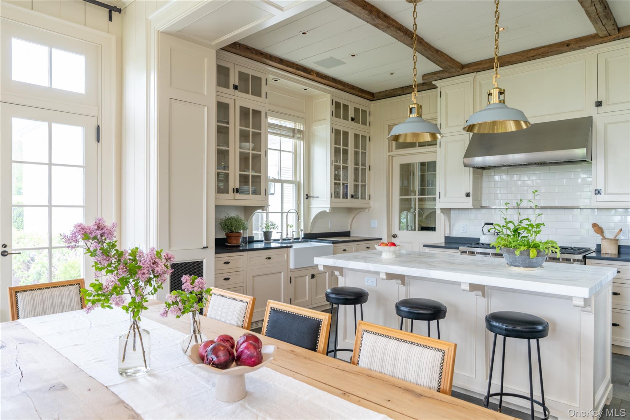 1190 Chestnut Ridge Road