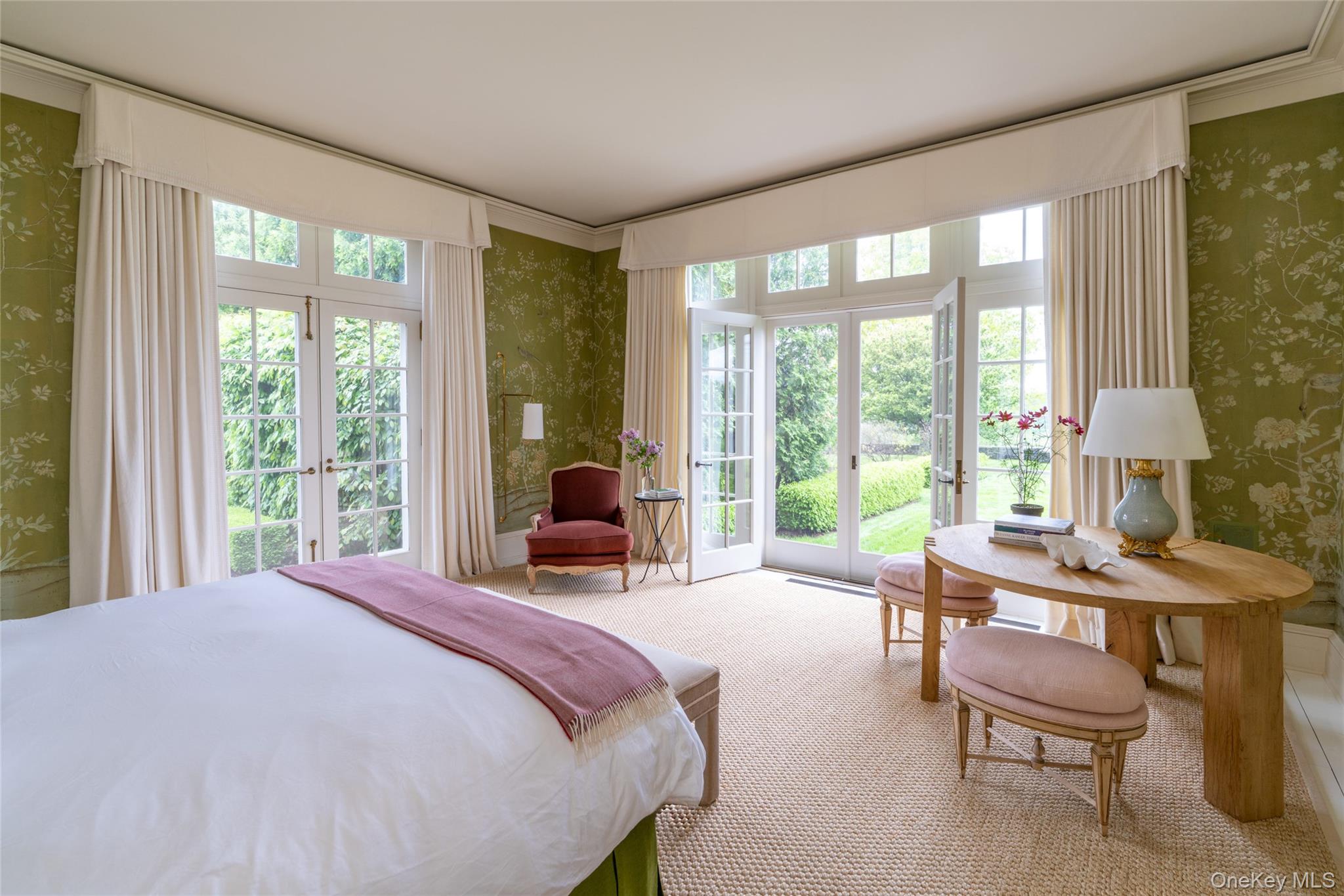 1190 Chestnut Ridge Road