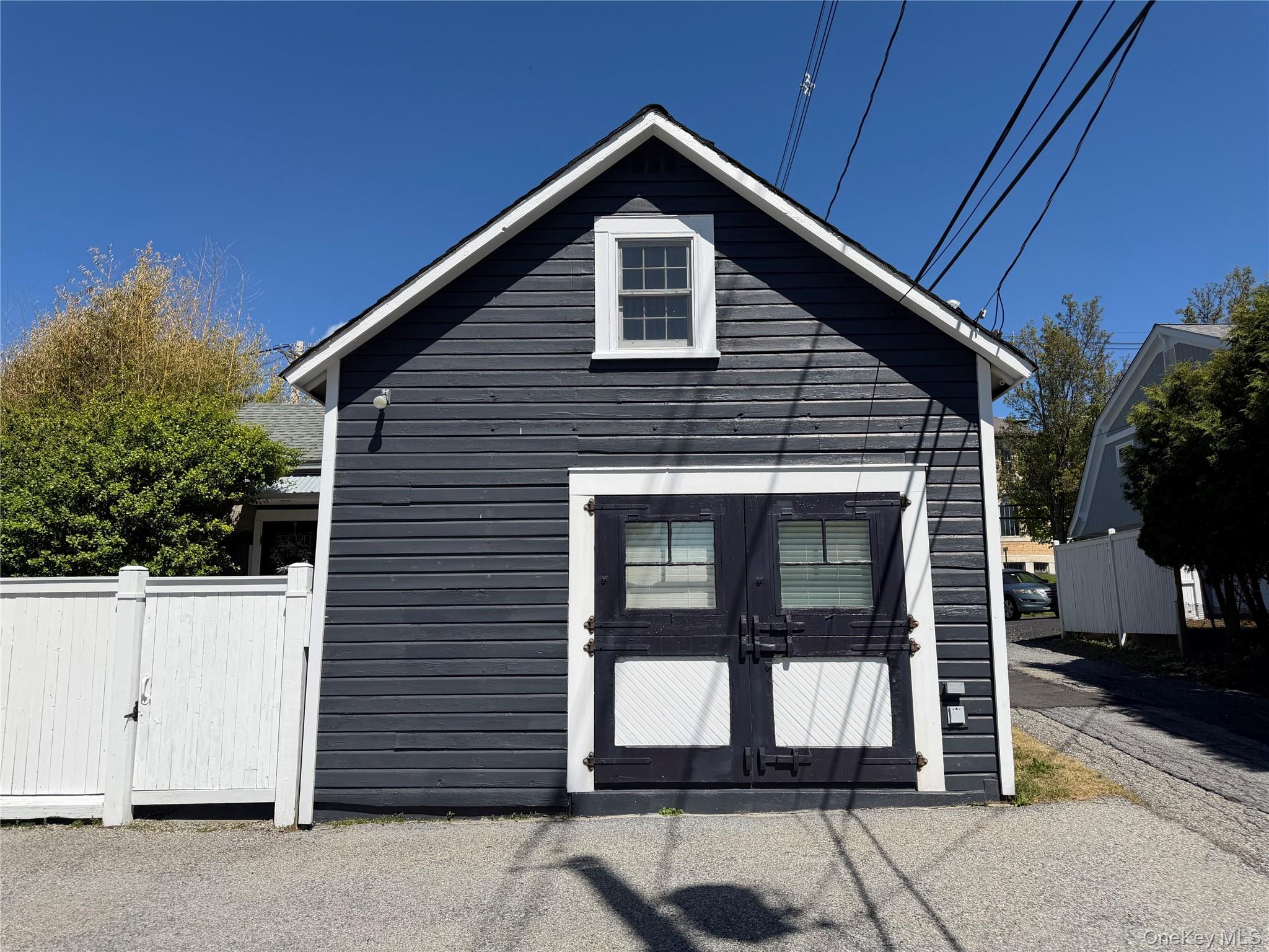 44 Merrit Avenue