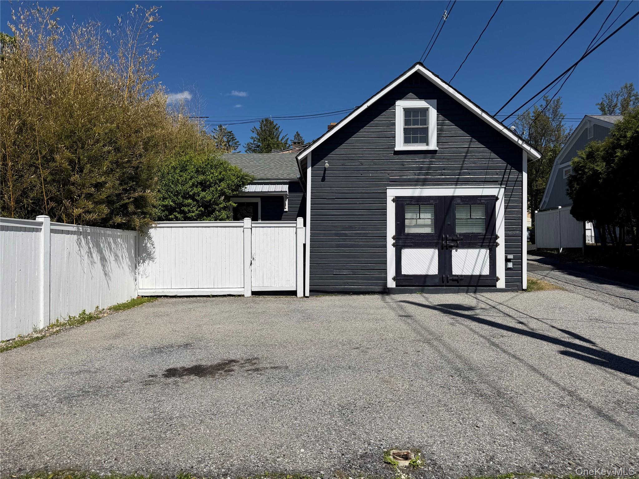 44 Merrit Avenue