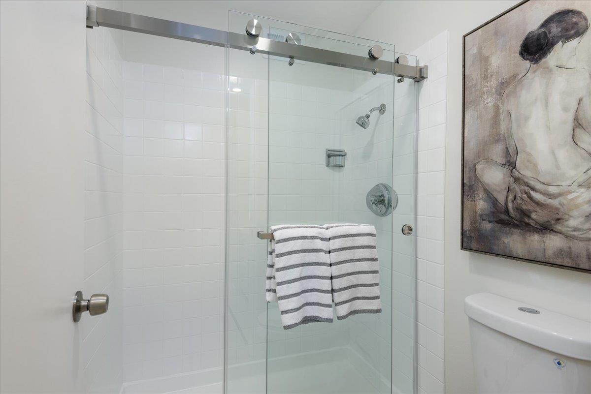3330 LA MESA DR 8