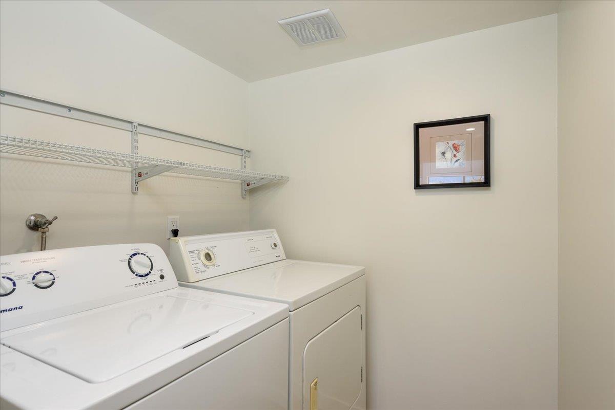 3330 LA MESA DR 8