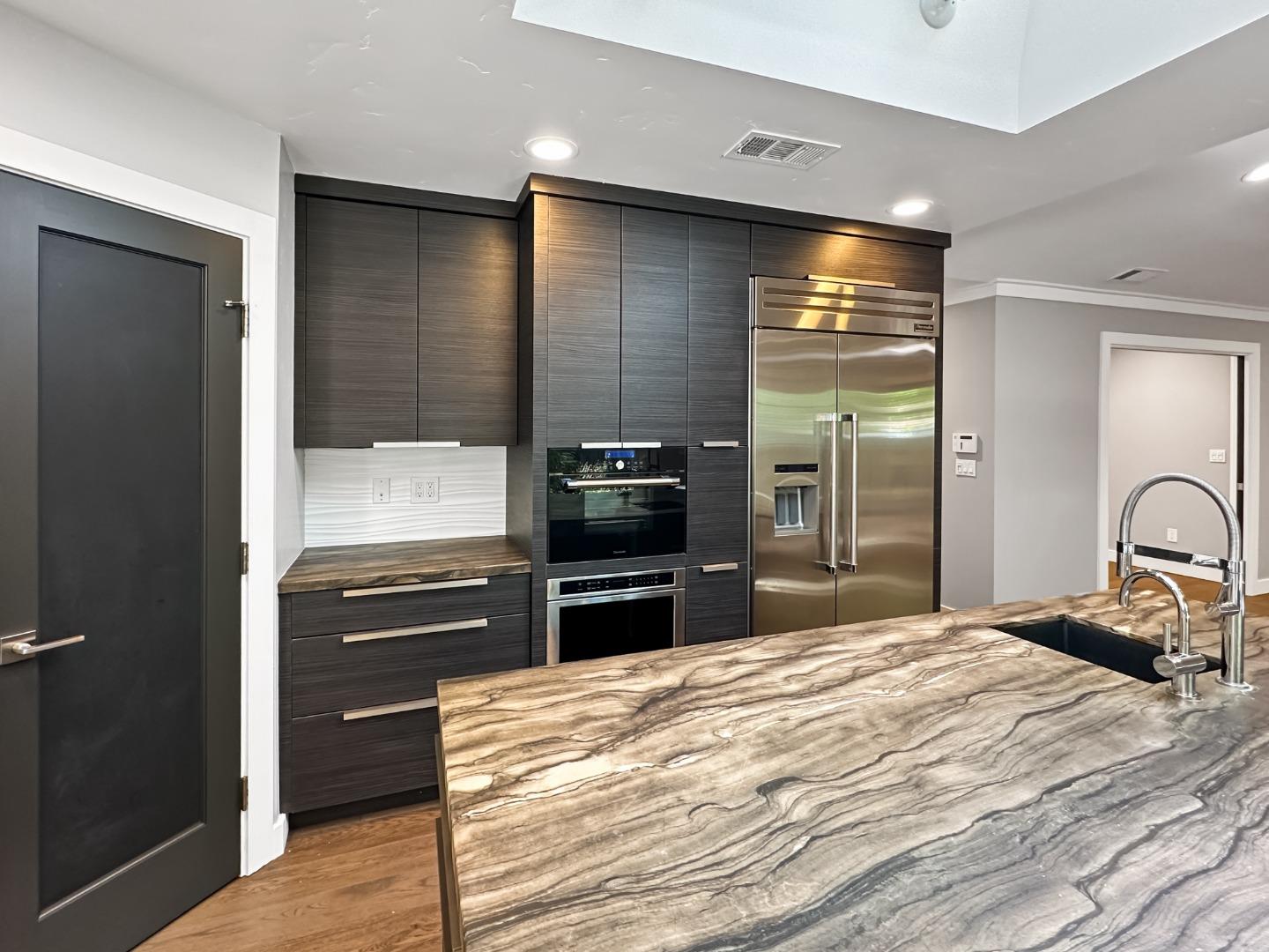 3568 Amherst CT