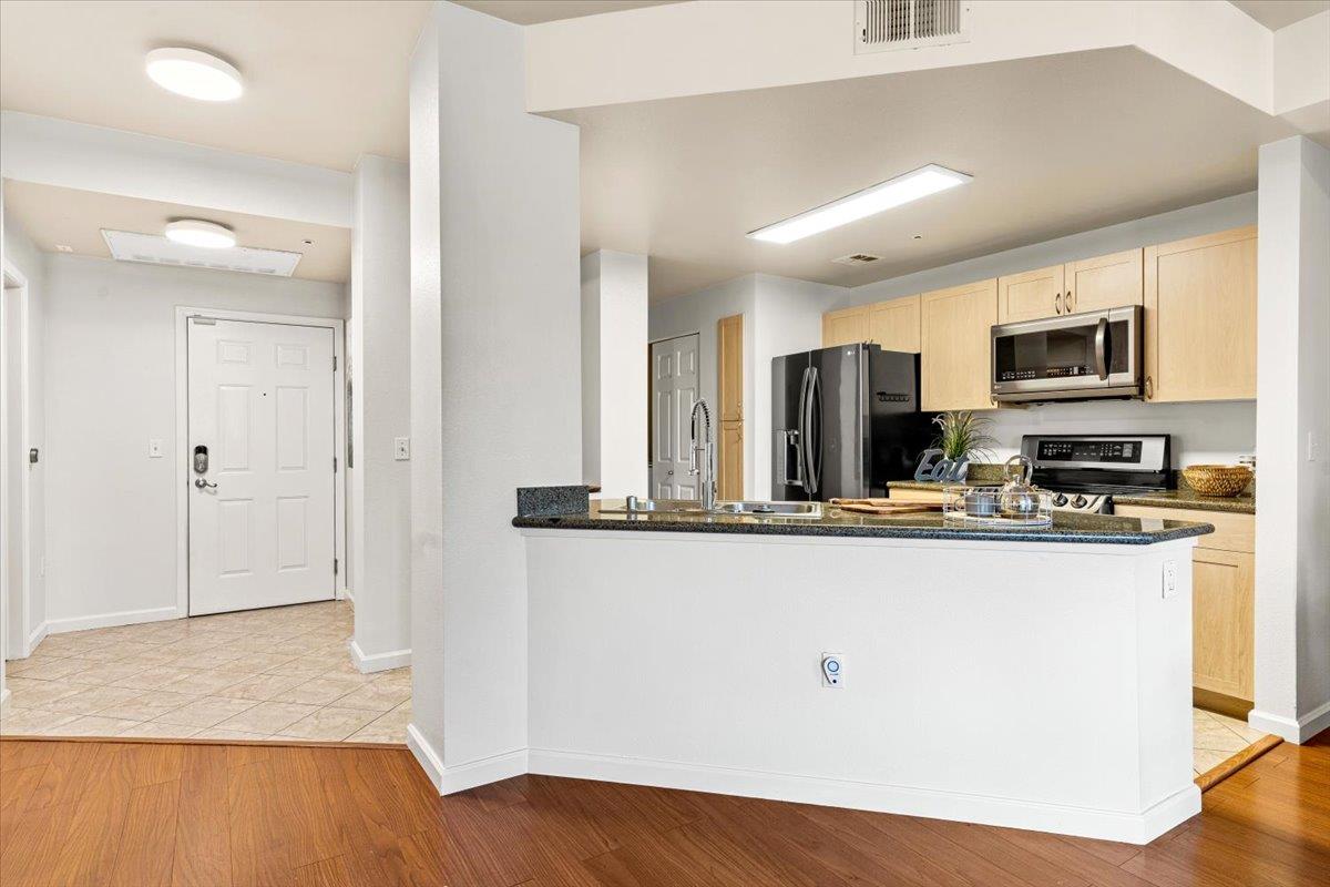 1550 Technology DR 2068