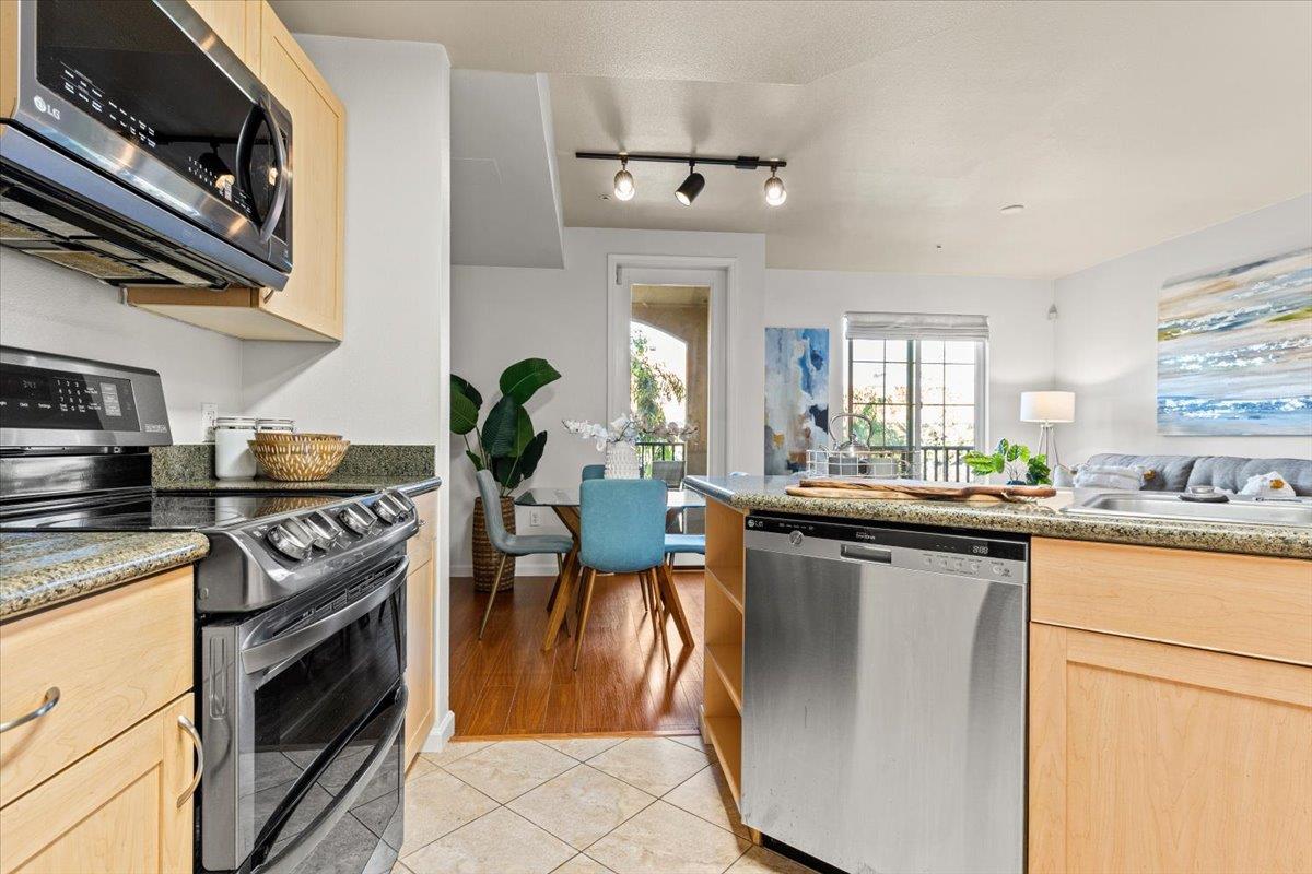 1550 Technology DR 2068