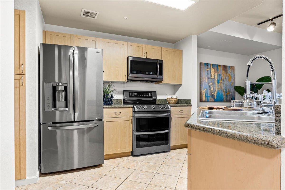 1550 Technology DR 2068