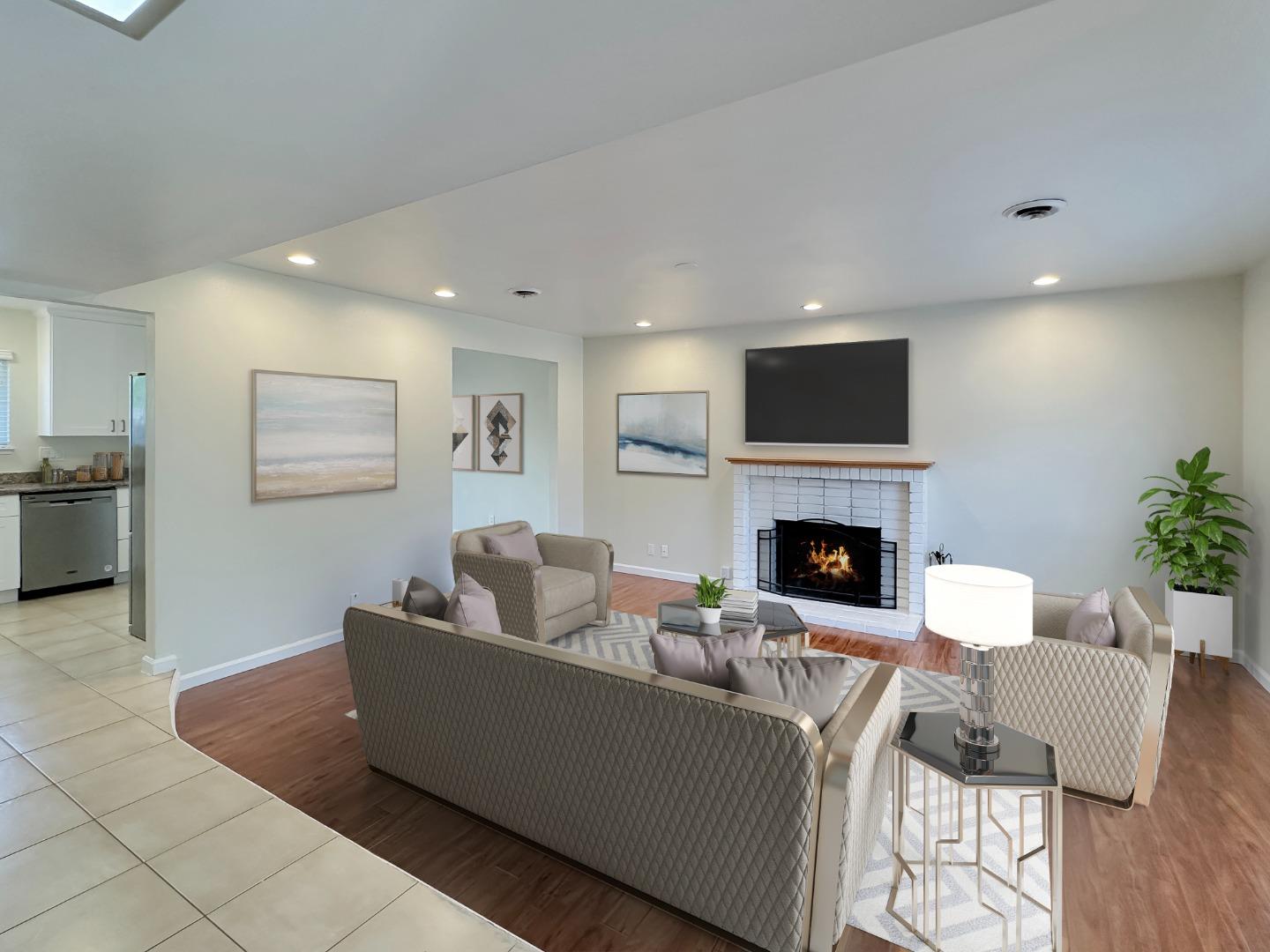782 W Homestead RD