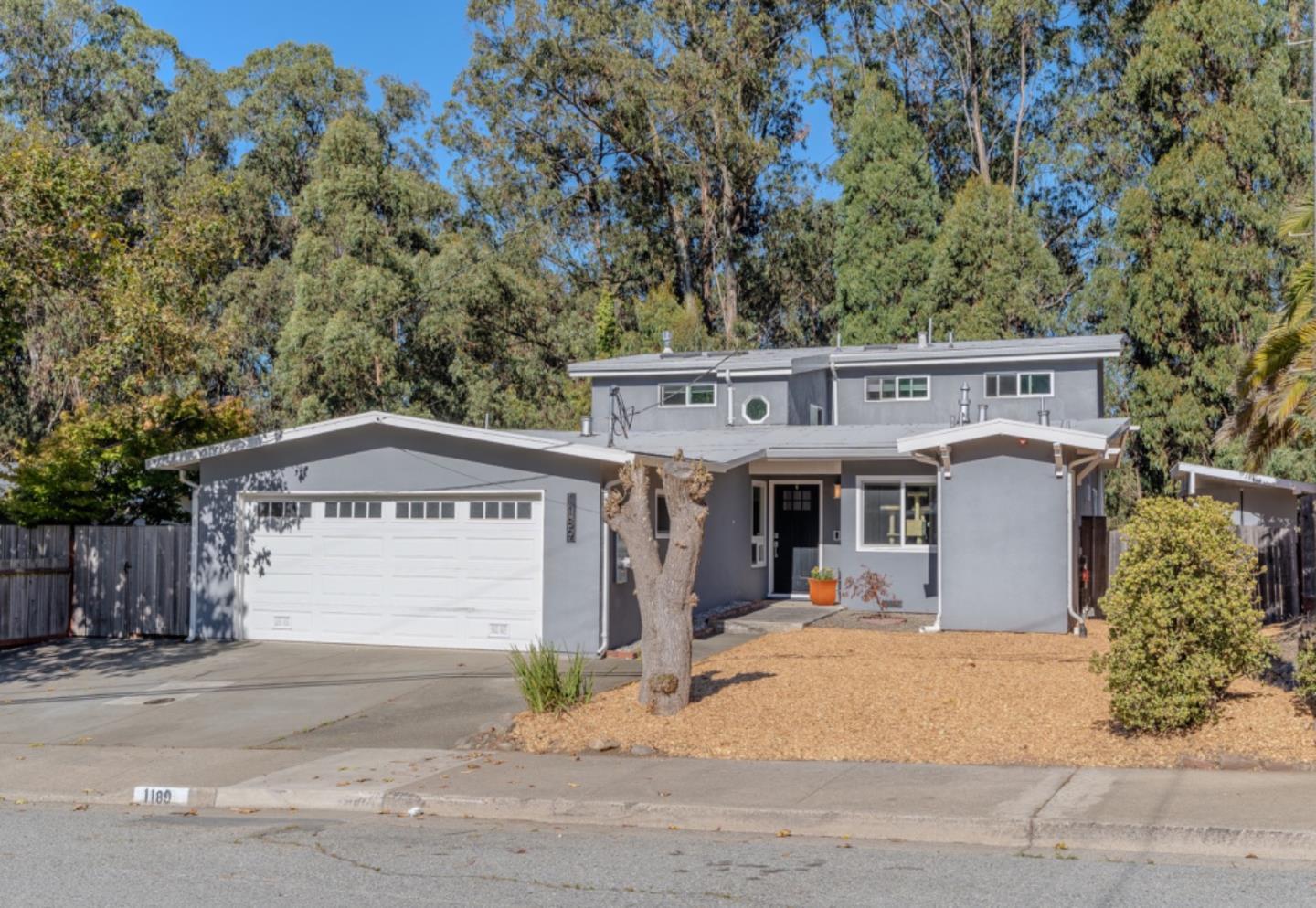 1189 Crespi DR