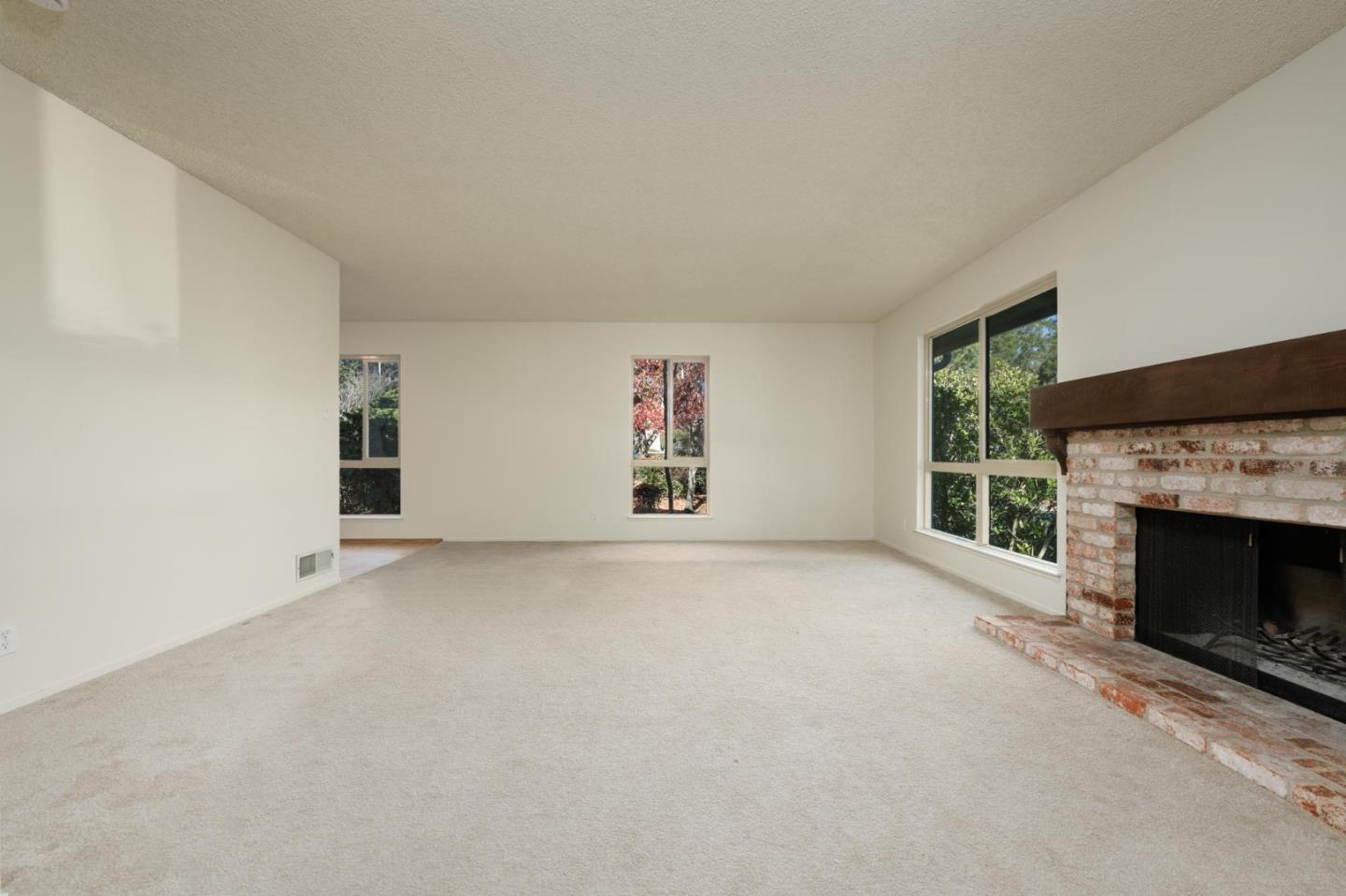 15 Havenridge CT