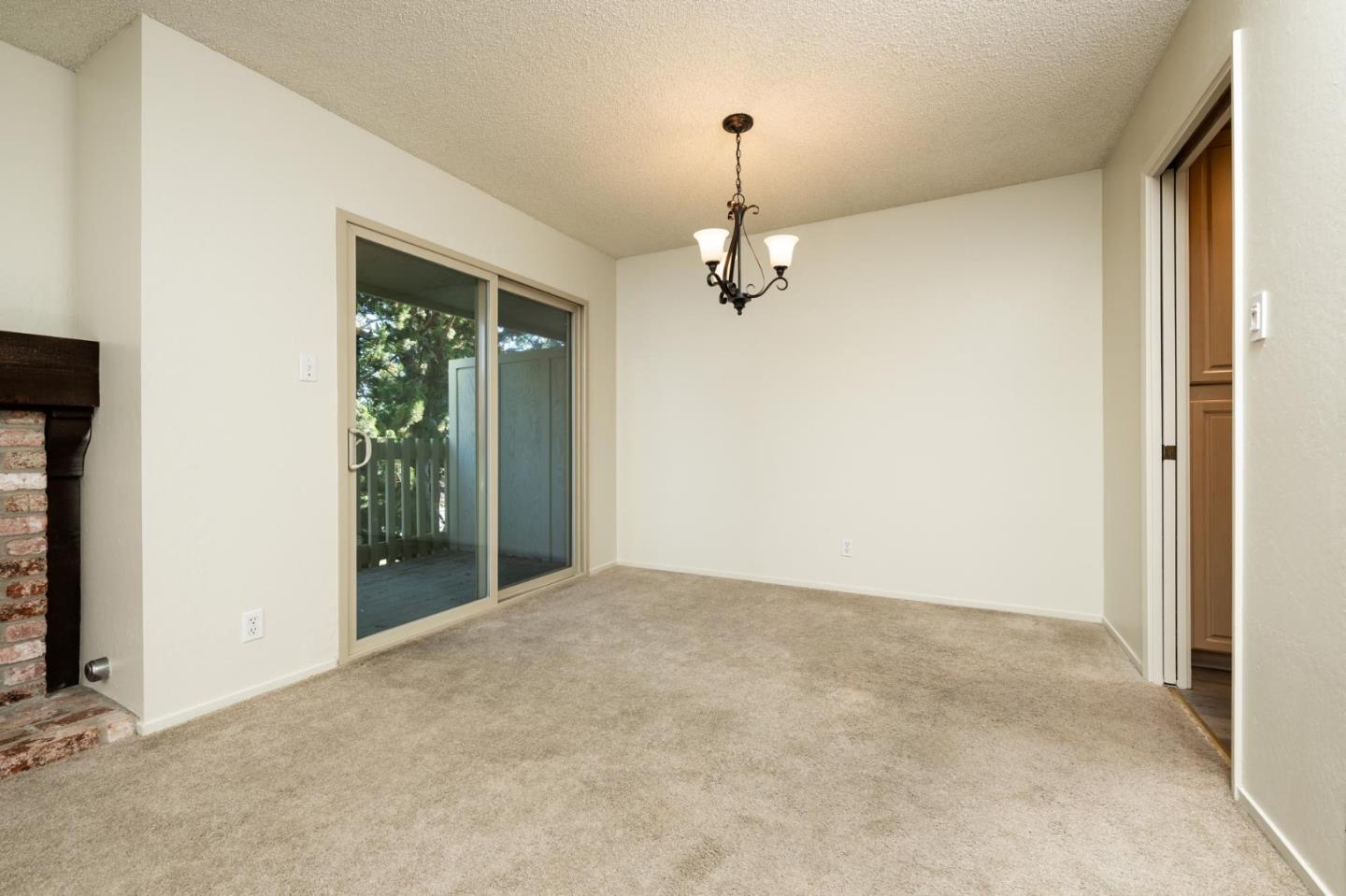 15 Havenridge CT