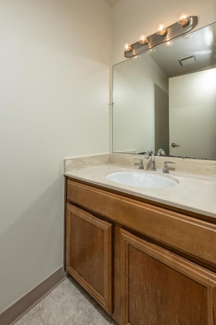 15 Havenridge CT
