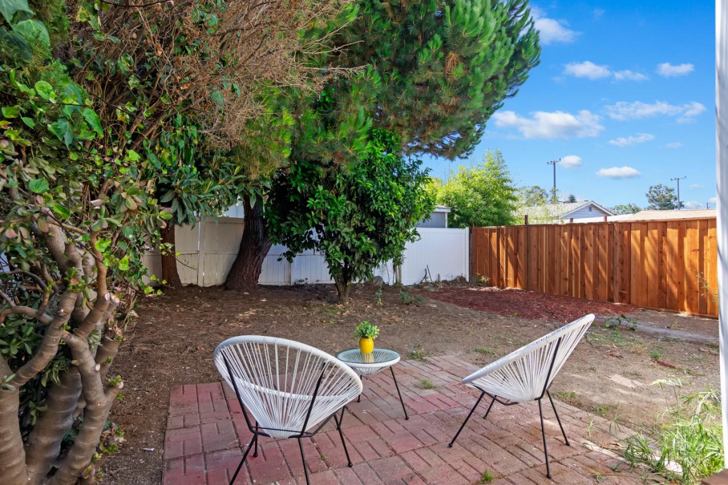 2544 82nd AVE