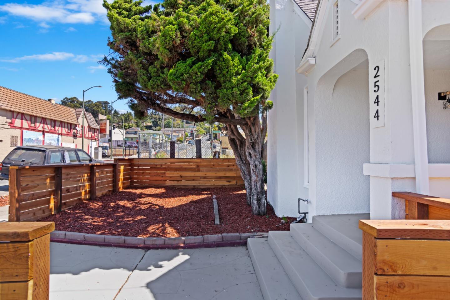 2544 82nd AVE