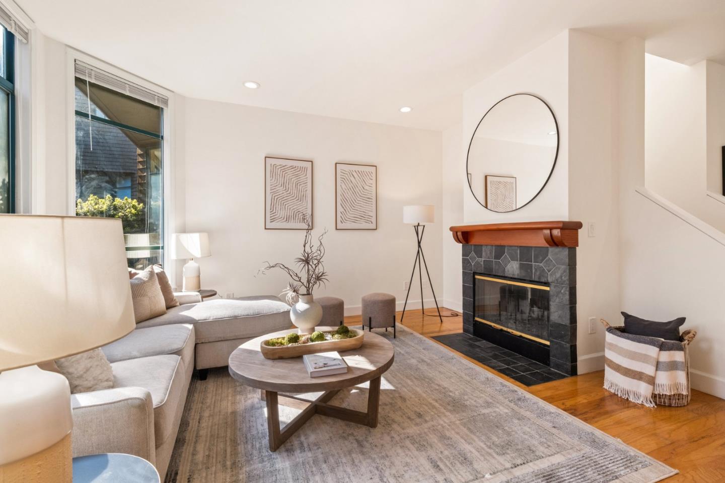 2012 Hearst AVE B