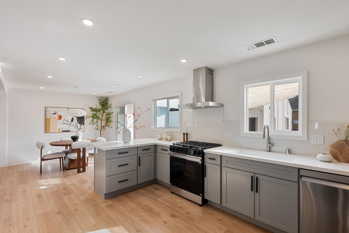 3448 Bay RD