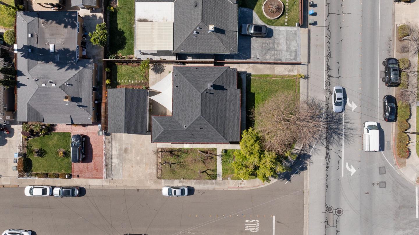 3448 Bay RD