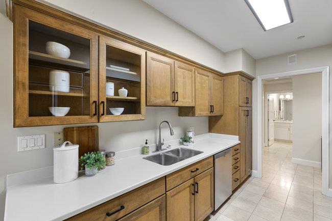 555 Byron ST 104