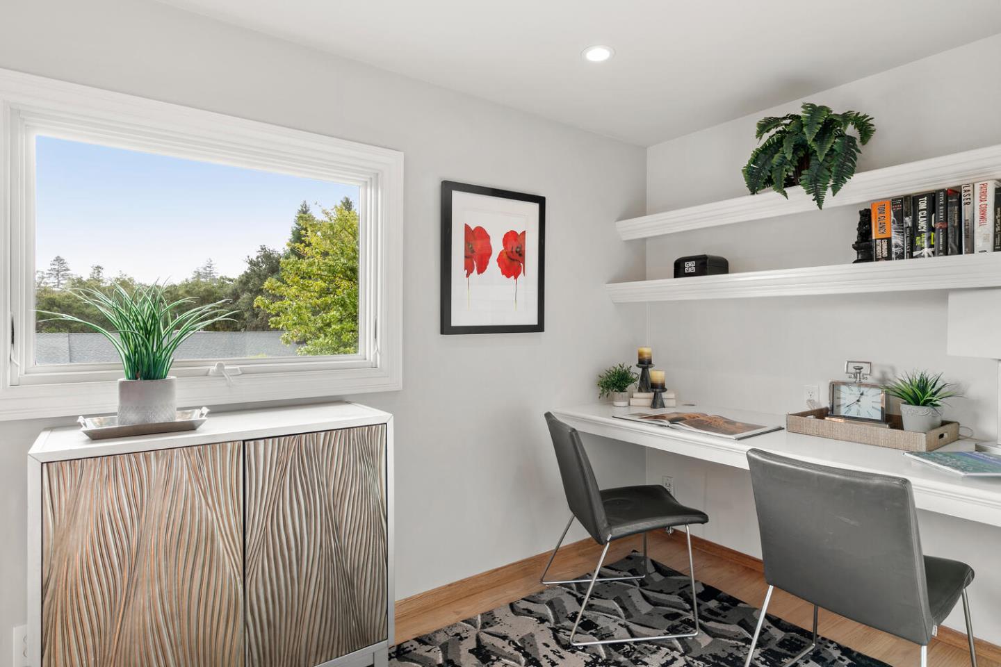 2990 Arguello DR