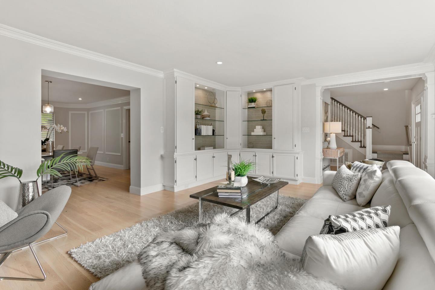 2990 Arguello DR