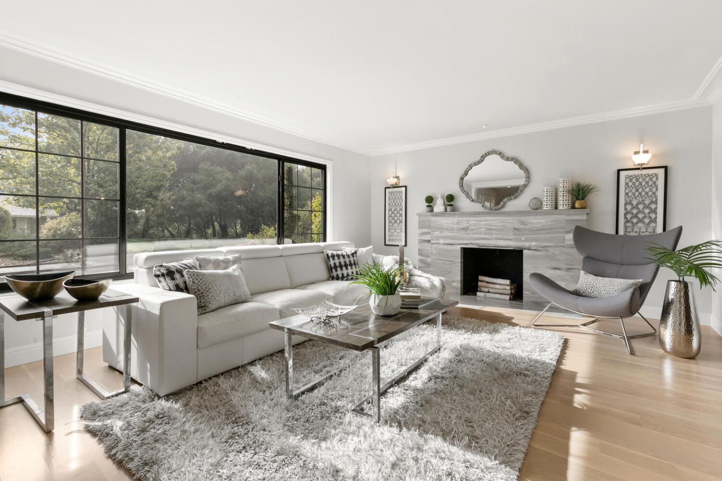 2990 Arguello DR
