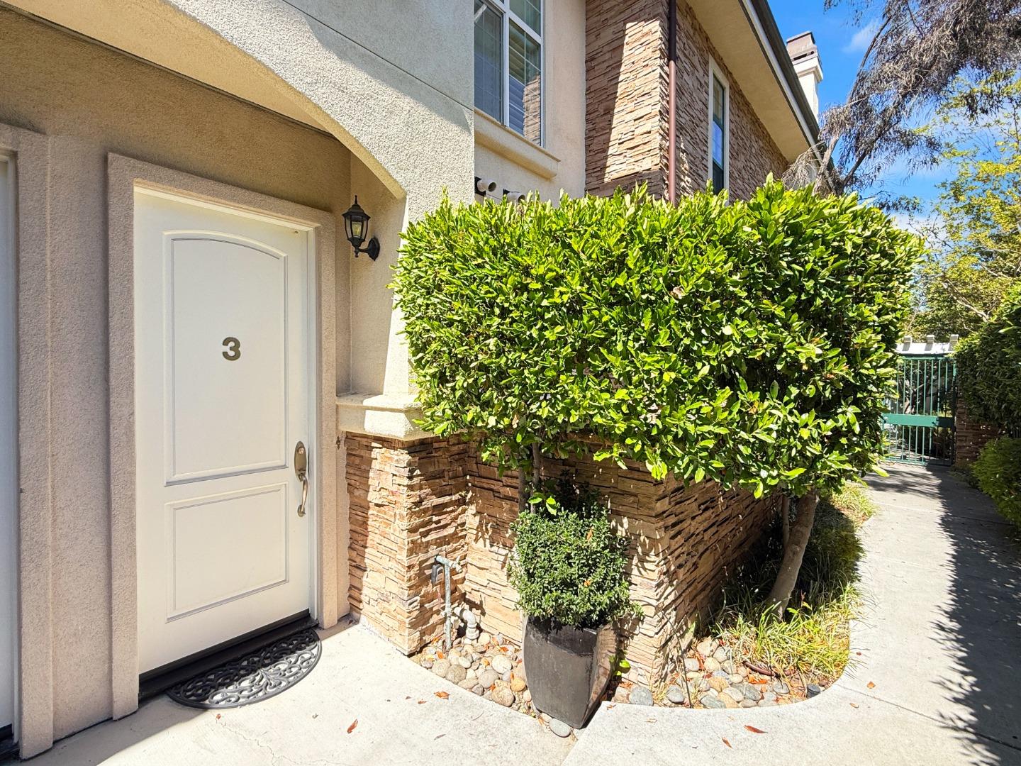 456 Gabilan Street 3