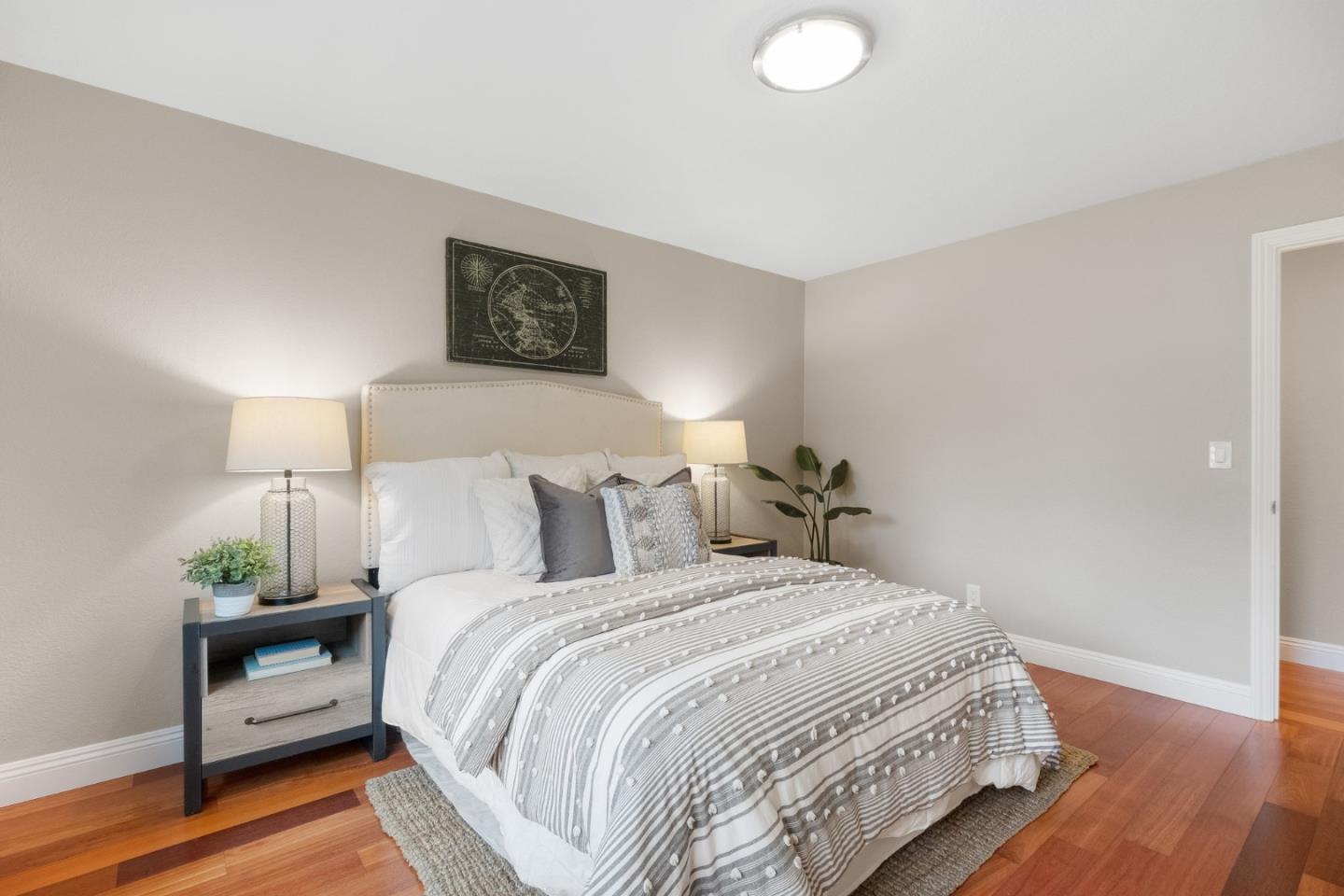 1098 Muir Way