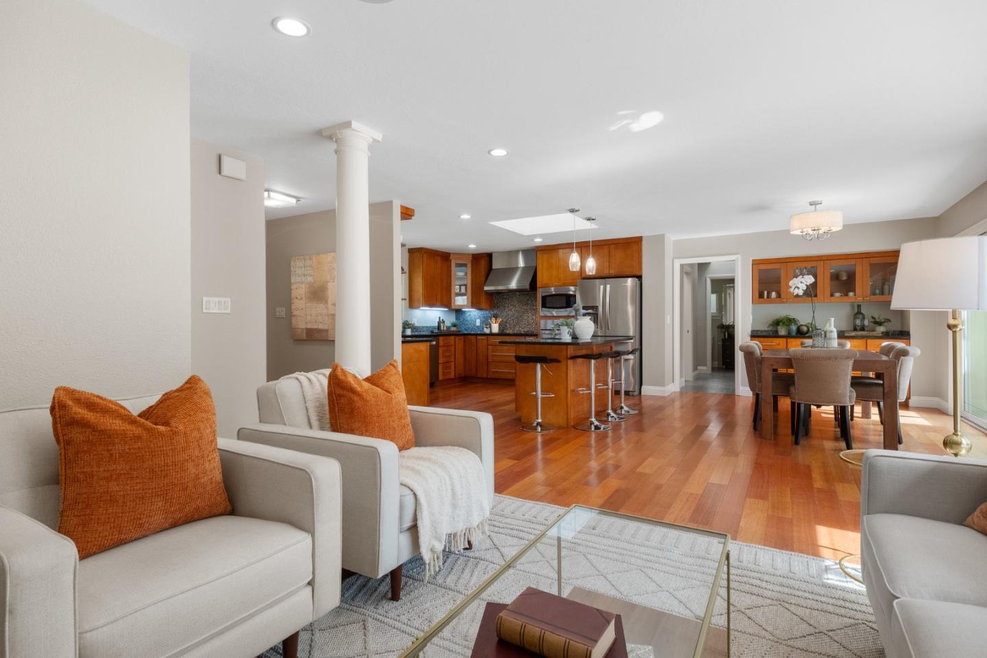 1098 Muir Way