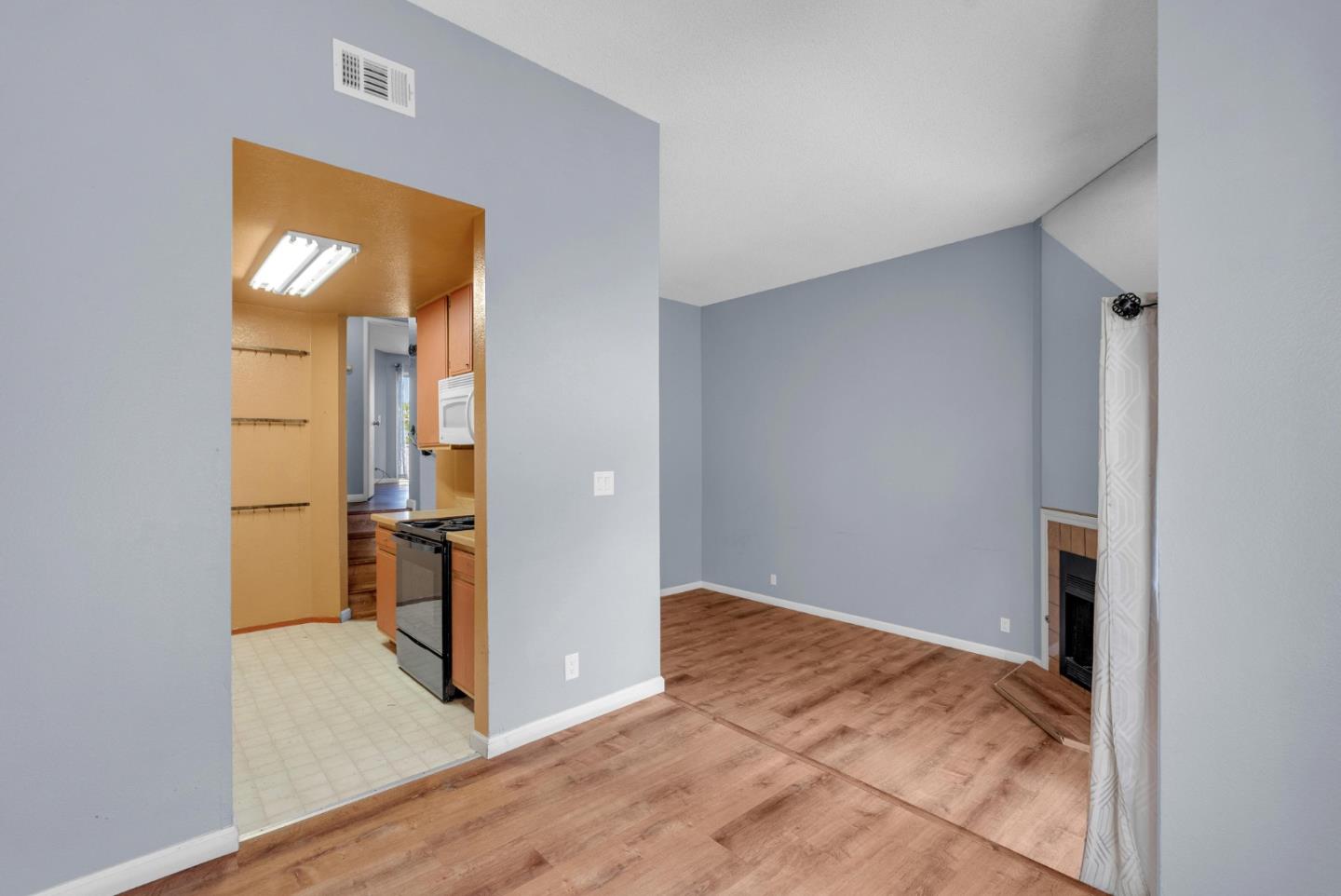 2265 Sun Glory Lane A