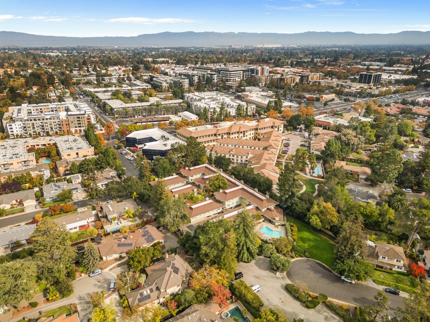 1070 Mercedes Avenue 24