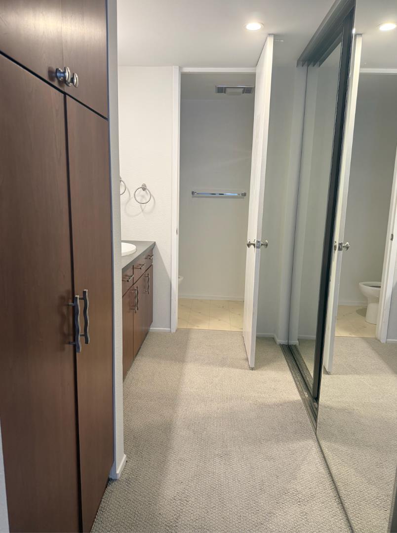 6226 Shelter Creek Lane