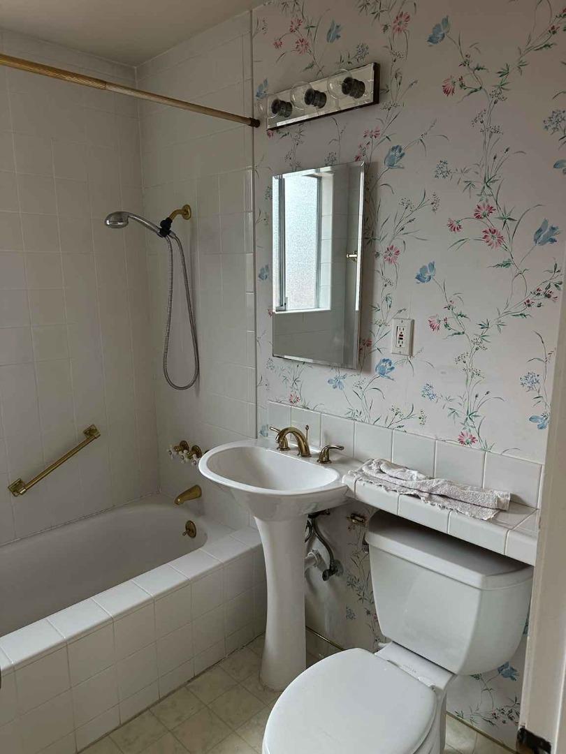 2797 Massachusetts Avenue