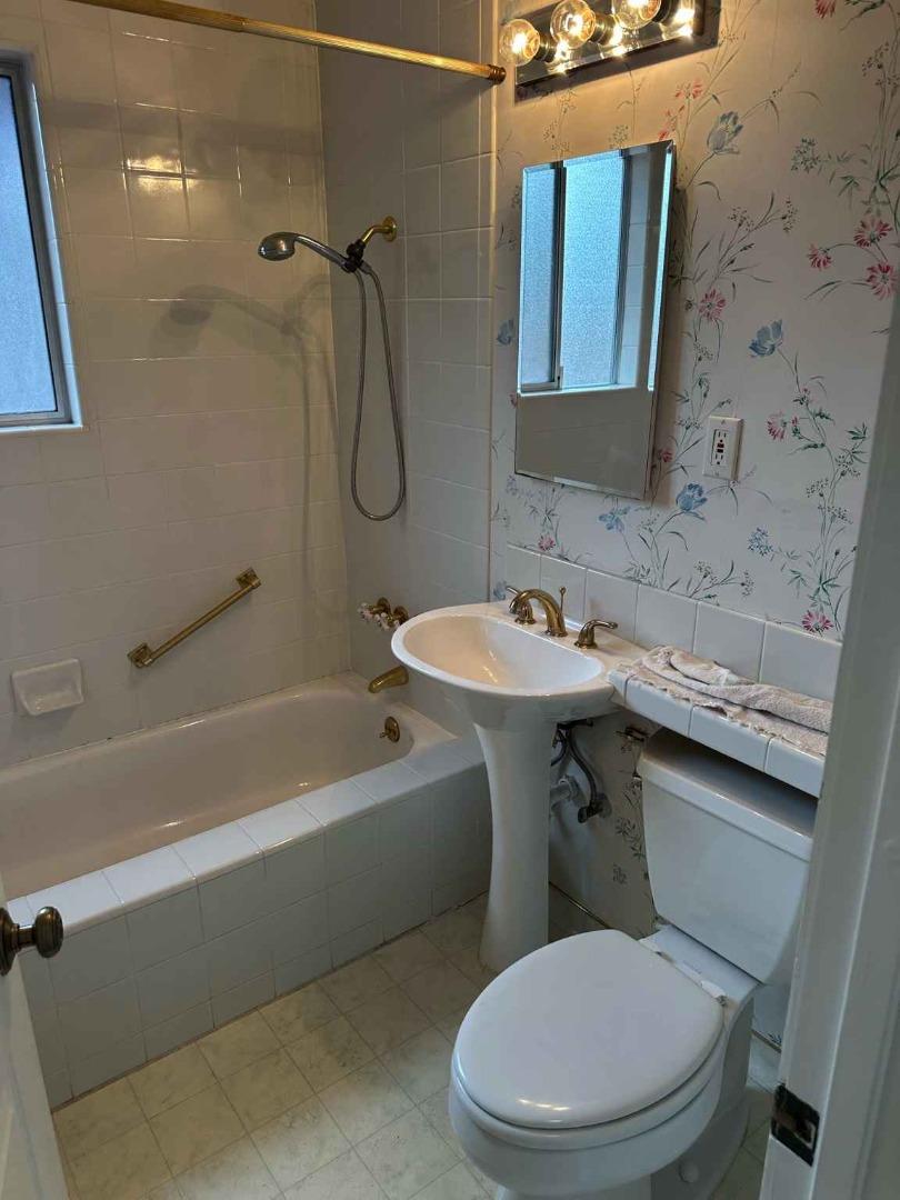 2797 Massachusetts Avenue