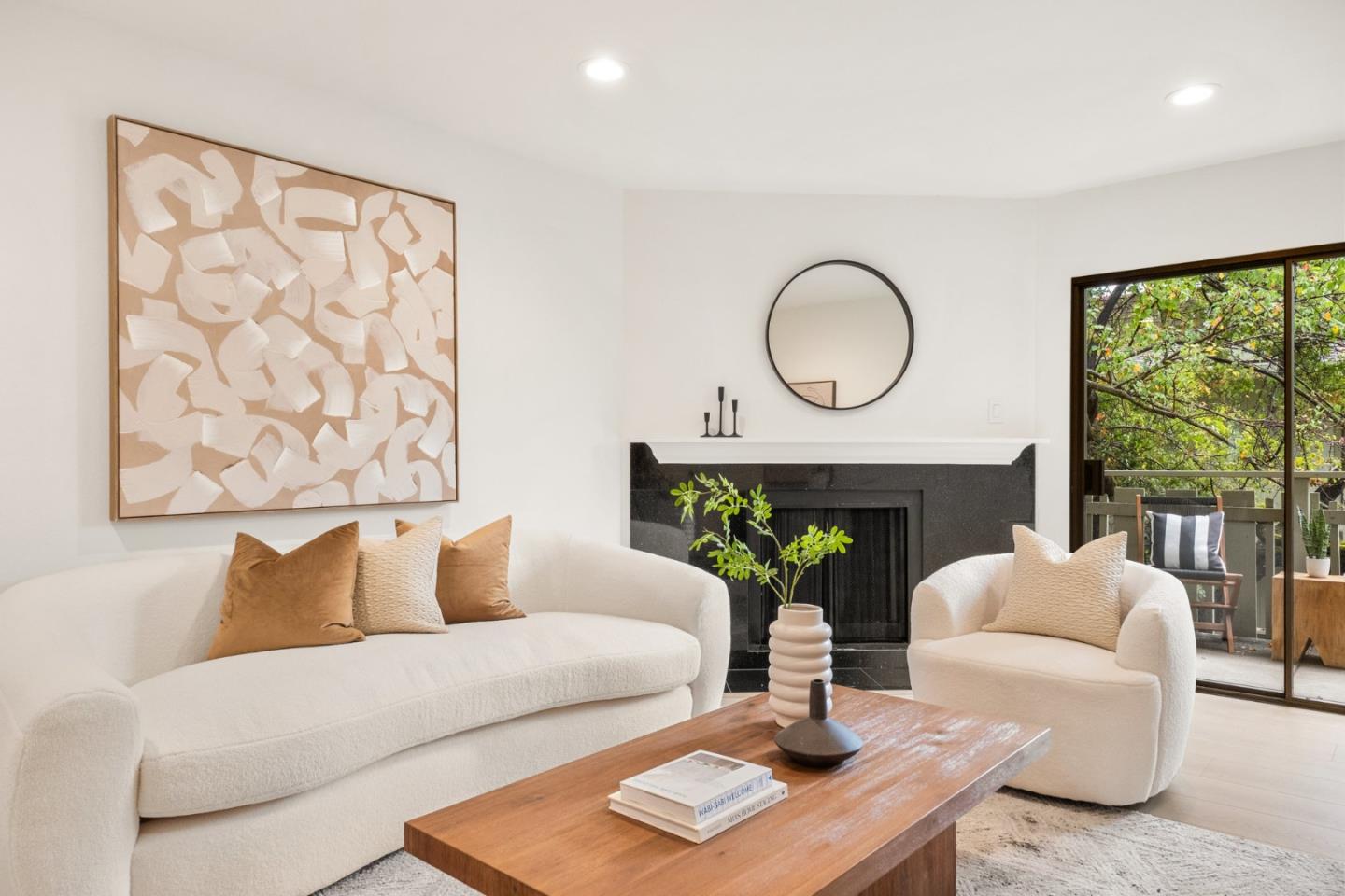 1070 Mercedes Avenue 24