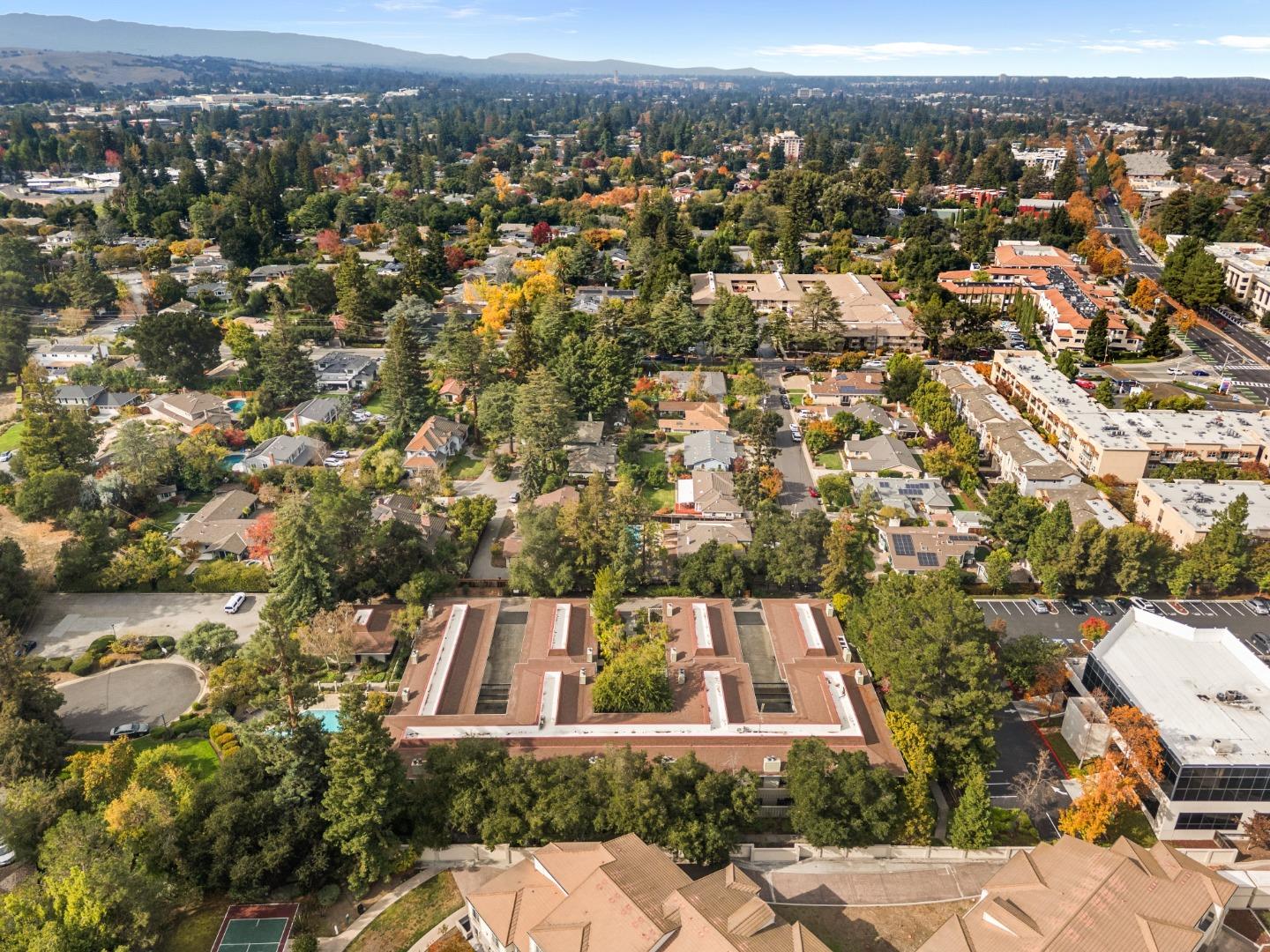 1070 Mercedes Avenue 24