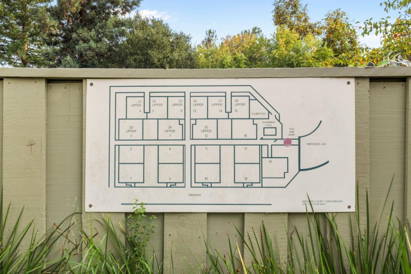 1070 Mercedes Avenue 24