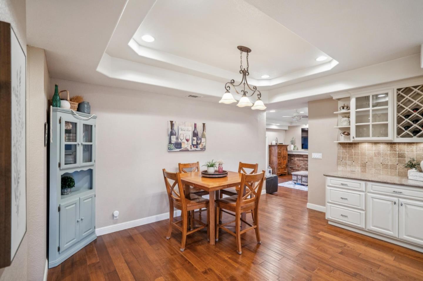 6204 Valley Glen Court