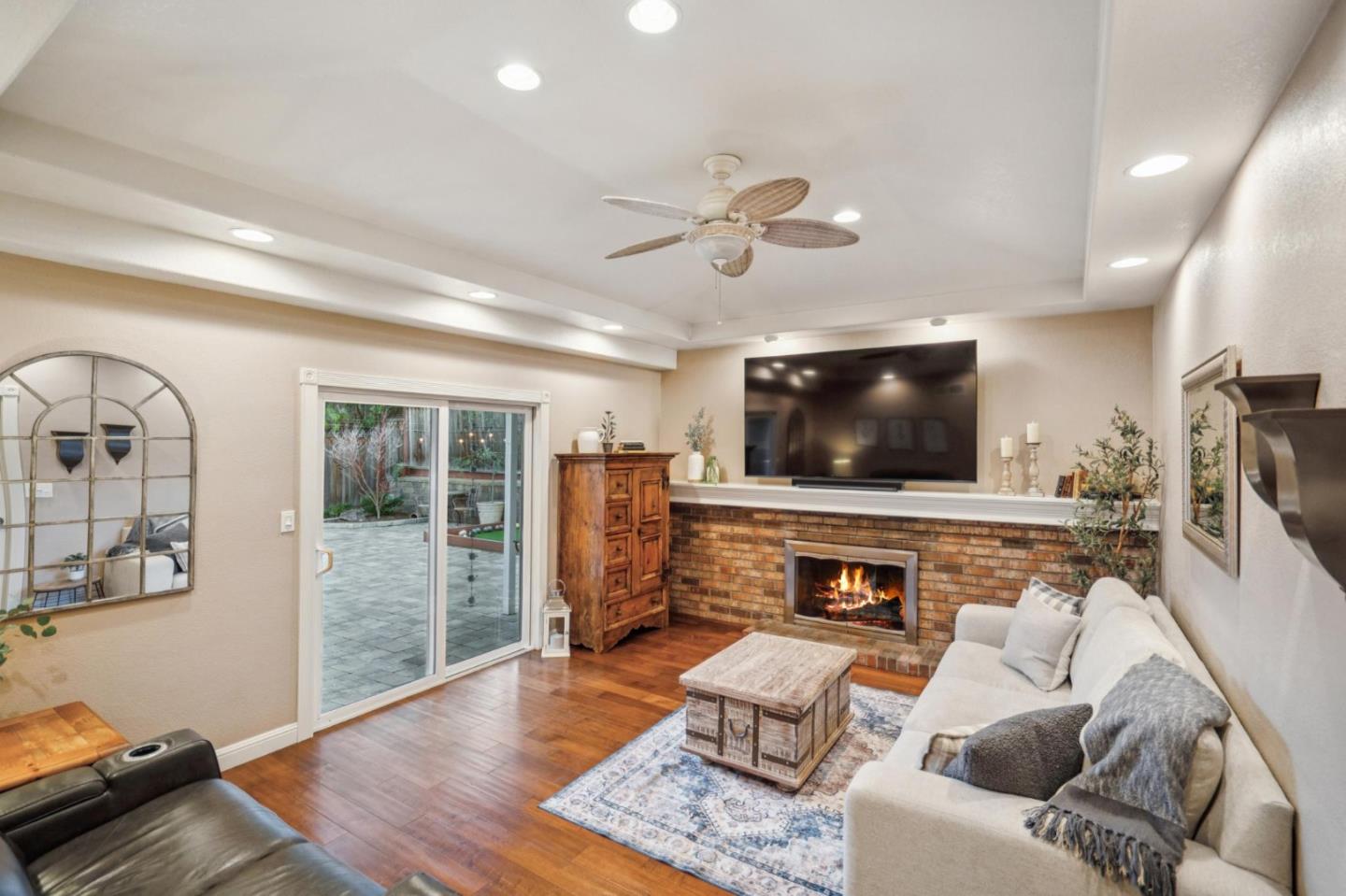 6204 Valley Glen Court