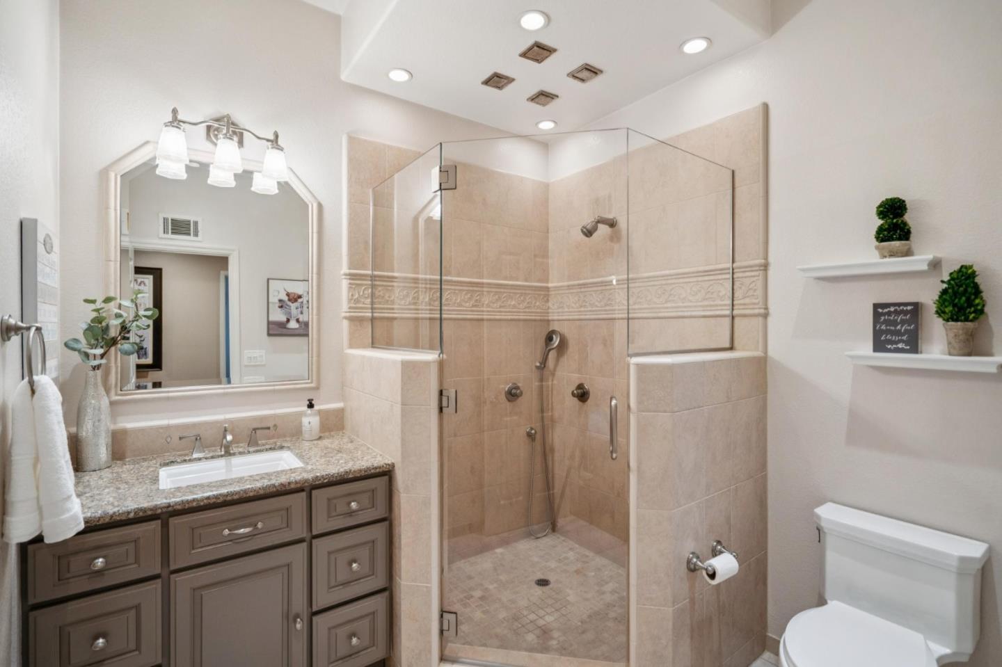 6204 Valley Glen Court