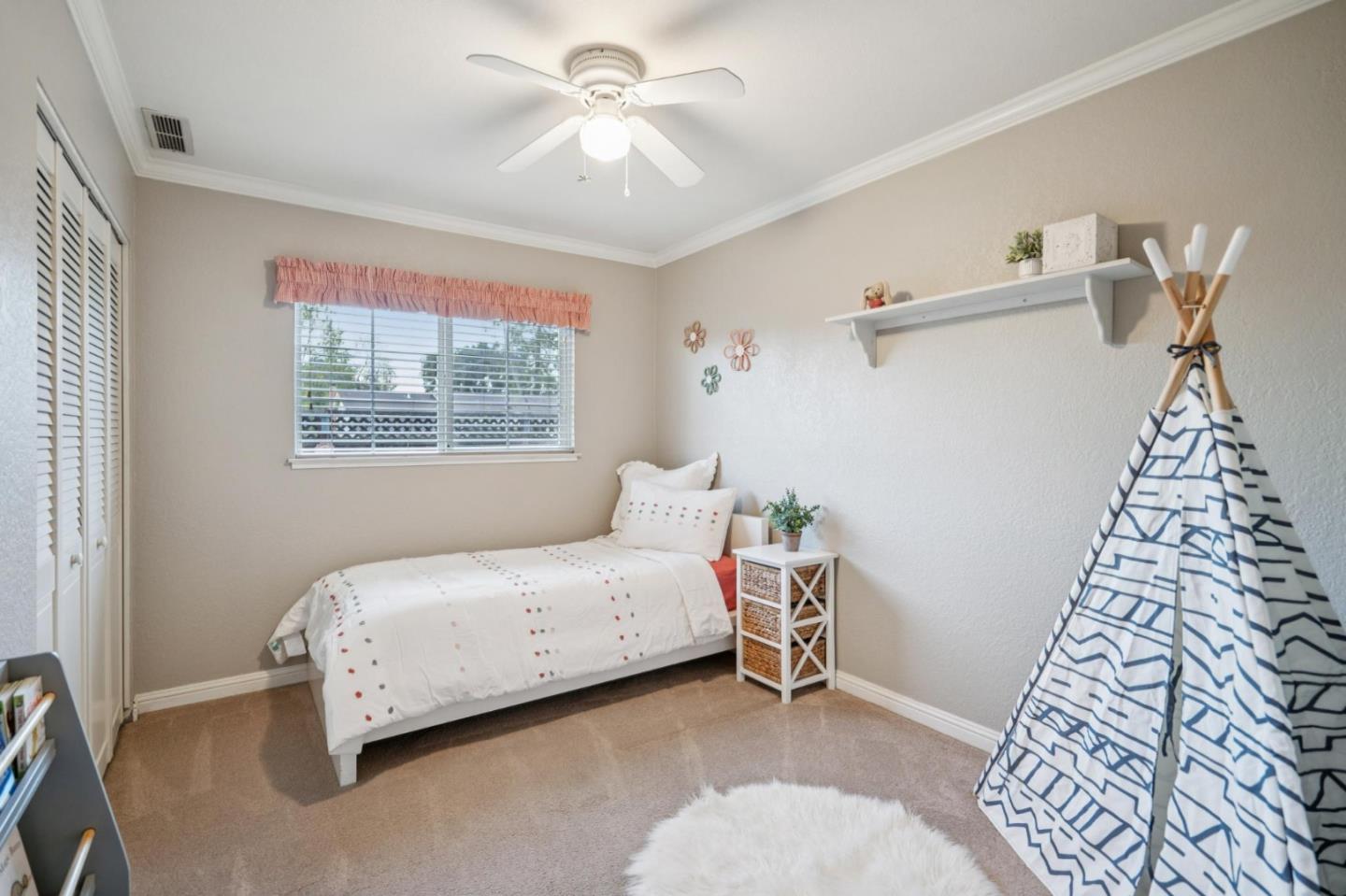 6204 Valley Glen Court