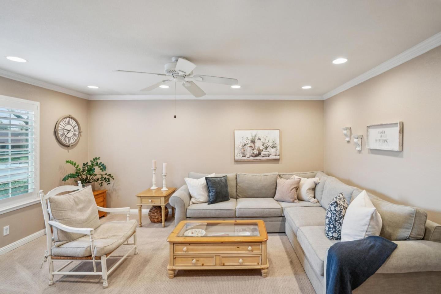 6204 Valley Glen Court