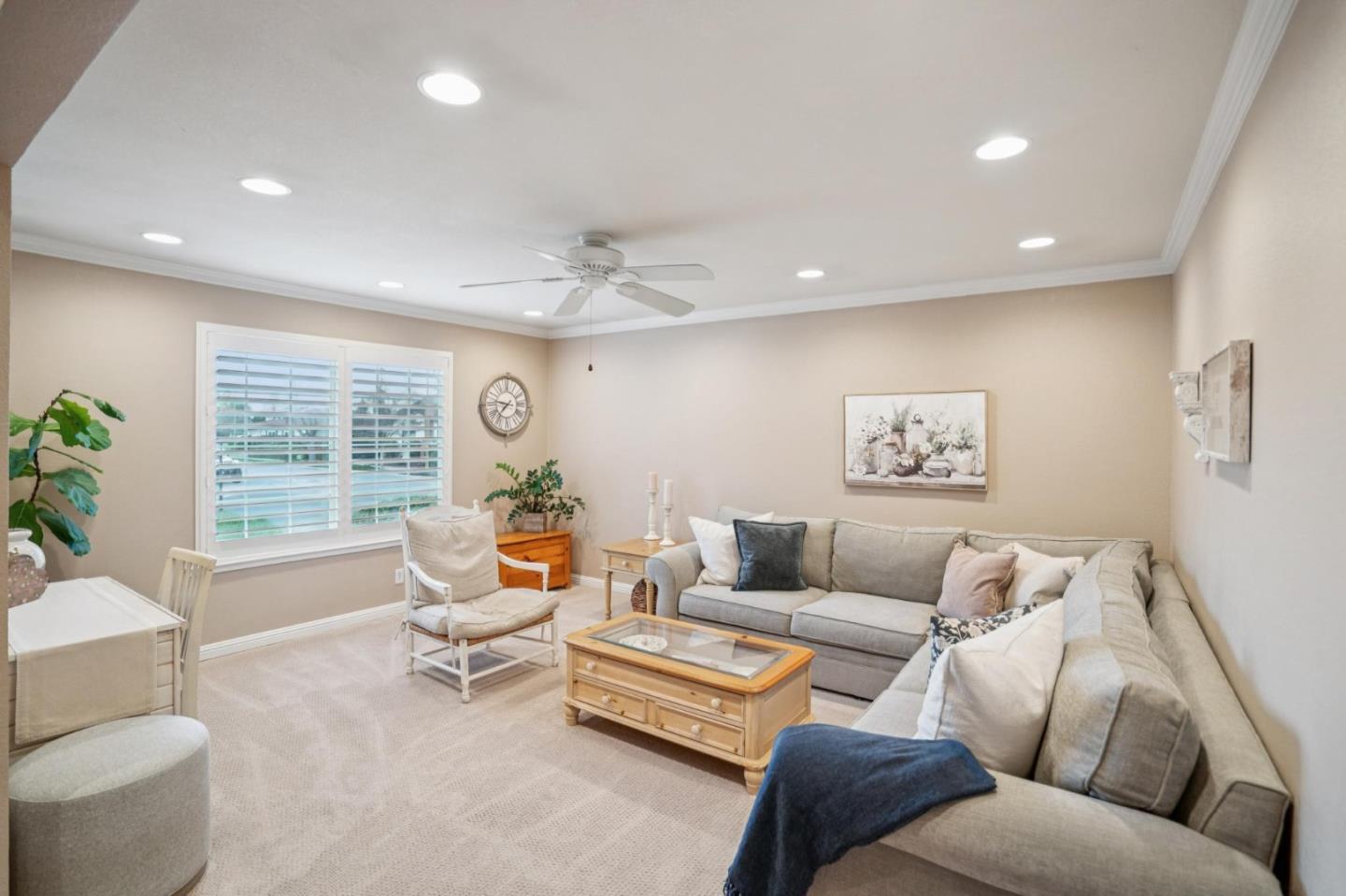 6204 Valley Glen Court