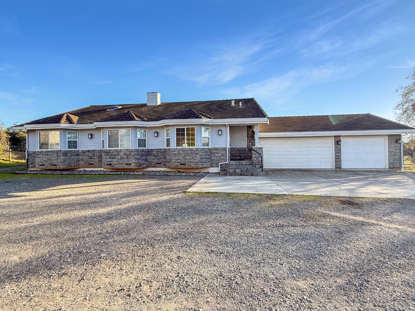 2800 Roop Road
