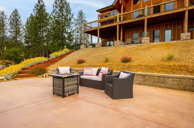 2081 Ponderosa Way